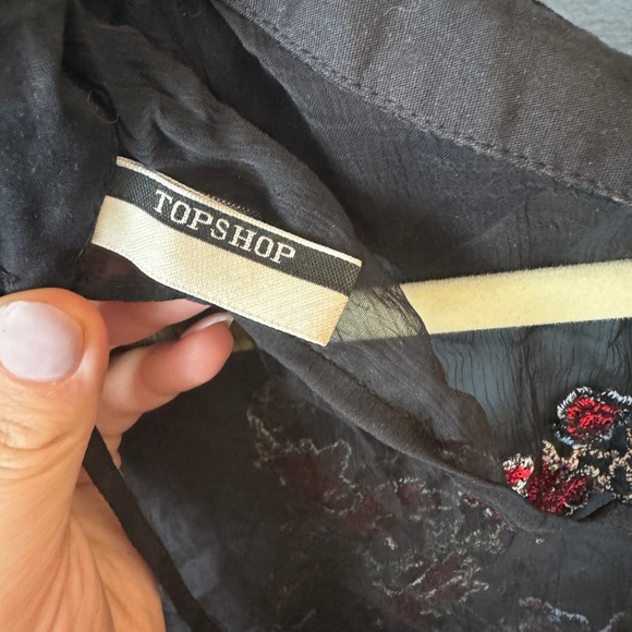 TOPSHOP Black Sheer Blouse with Embroidery & Velvet Collar - Picture 3 of 5